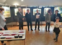<a href="/actualites/lartiste-catherine-blouin-recoit-le-prix-fscf-lors-salon-de-veigne" class="active">L&#039;artiste Catherine BLOUIN reçoit le prix FSCF lors Salon de Veigné</a><div class="smartphoto_back_link"><a href="/multimedia">Retour aux albums</a></div><div class="smartphoto_date_album">Album publié le 27/04/2022</div>