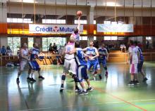 <a href="/actualites/basket-ball-lequipe-saint-bruno-de-bordeaux-triomphe-chez-les-veterans" class="active">Basket-Ball : L&#039;équipe Saint-Bruno de Bordeaux triomphe chez les vétérans</a><div class="smartphoto_back_link"><a href="/multimedia">Retour aux albums</a></div><div class="smartphoto_date_album">Album publié le 20/06/2019</div>