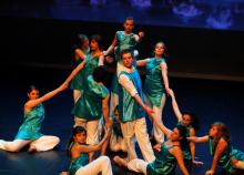<a href="/actualites/album-des-activites-theatre-au-sein-de-la-federation" class="active">Album des activités théâtre au sein de la Fédération </a><div class="smartphoto_back_link"><a href="/multimedia">Retour aux albums</a></div><div class="smartphoto_date_album">Album publié le 06/07/2017</div>