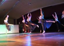 <a href="/node/7257" class="active">Rencontre régionale de danse FSCF Hauts de France</a><div class="smartphoto_back_link"><a href="/multimedia">Retour aux albums</a></div><div class="smartphoto_date_album">Album publié le 08/02/2017</div>