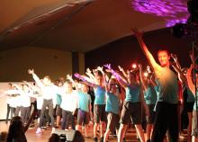<a href="/node/7257" class="active">Rencontre régionale de danse FSCF Hauts de France</a><div class="smartphoto_back_link"><a href="/multimedia">Retour aux albums</a></div><div class="smartphoto_date_album">Album publié le 08/02/2017</div>