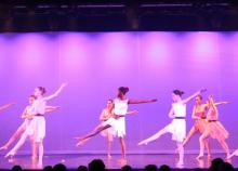 <a href="/actualites/gymnastique-twirling-et-danse" class="active">Gymnastique, Twirling et Danse</a><div class="smartphoto_back_link"><a href="/multimedia">Retour aux albums</a></div><div class="smartphoto_date_album">Album publié le 17/05/2017</div>