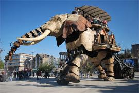 L'éléphant des machines de l'Ile FESTI'EVEIL 44